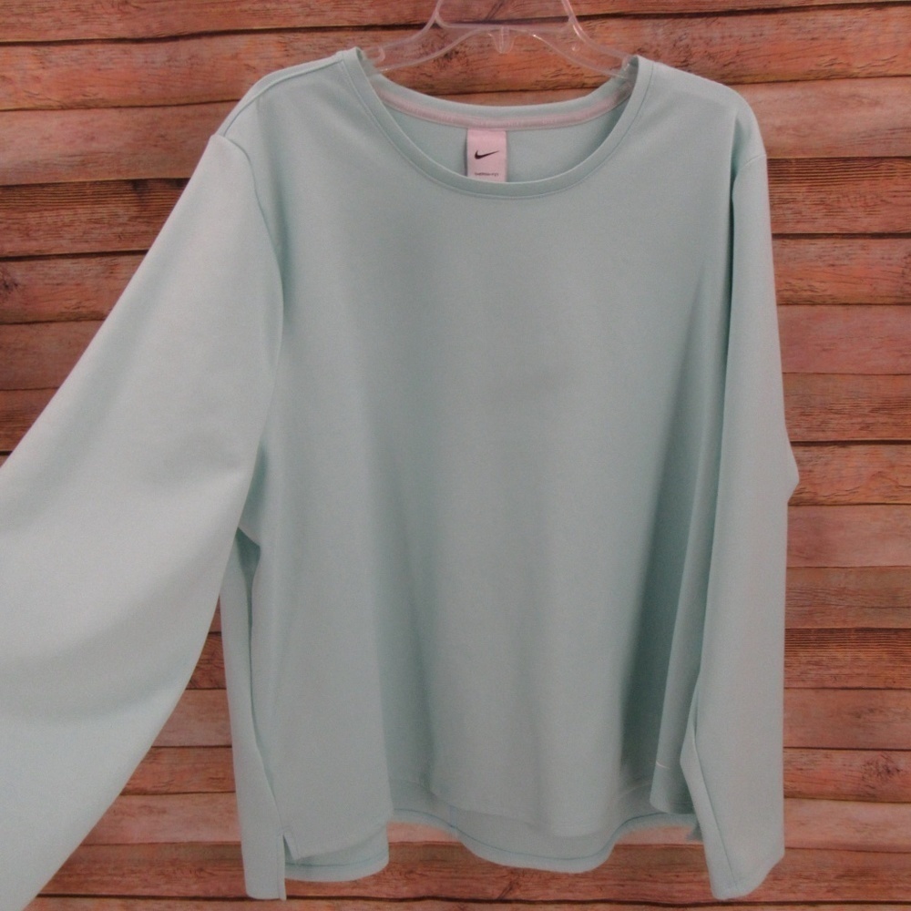NIKE Therma Fit Light Blue Scoop Neck Pullover Top 2X